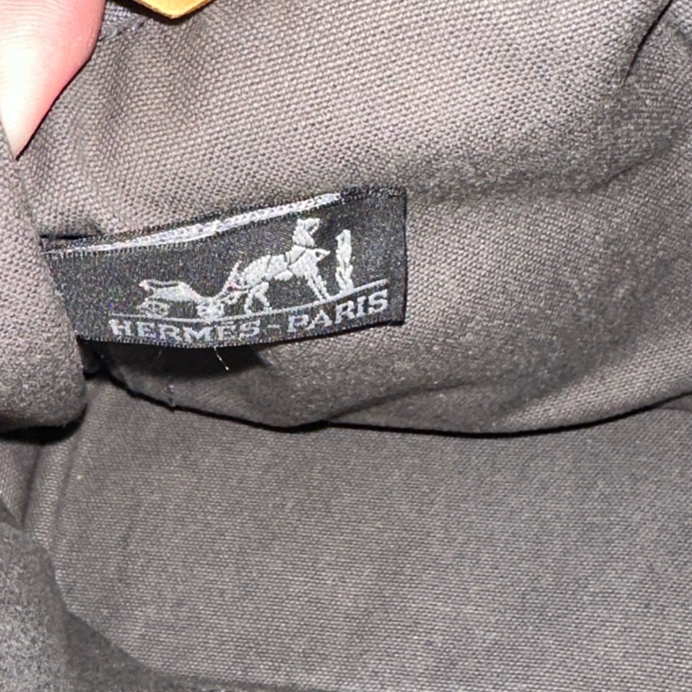 EUC - Hermes Fourre Tout PM bag. - Picture 11 of 11